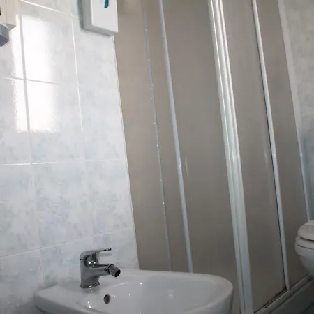 Capri Hotel 3*